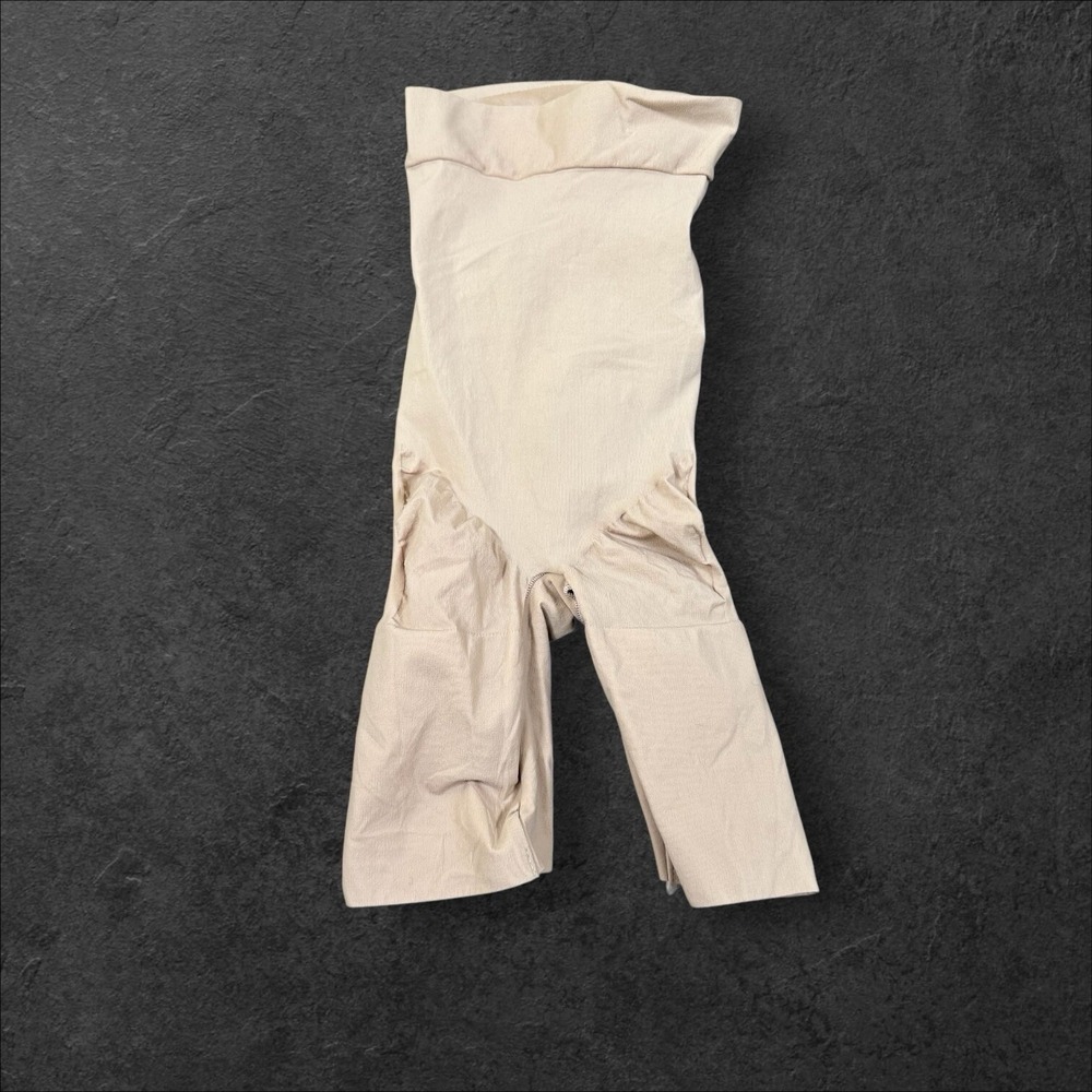 NWOT Skims High Waisted Mid Thigh Short Ochre‎ Women's Size XS